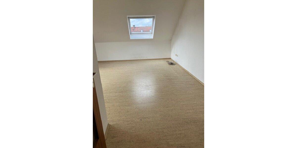 Dachgeschoßwohnung Gifhorn - 3 Zimmer, 77 m&sup2;, 690&euro; | Angebot:26549368