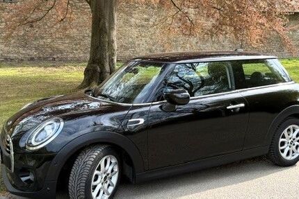 Mini ONE 32.100 km 12.900 &euro; Wolfsburg 38446