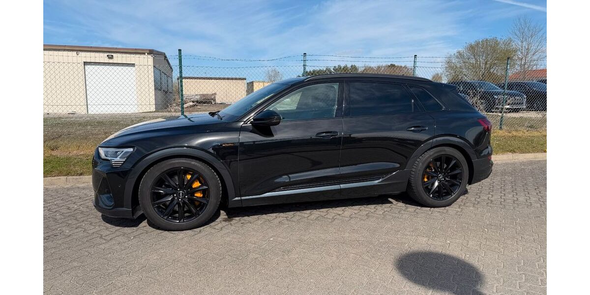 Audi e-tron 78.900 km 32.300 &euro; Osloß 38557