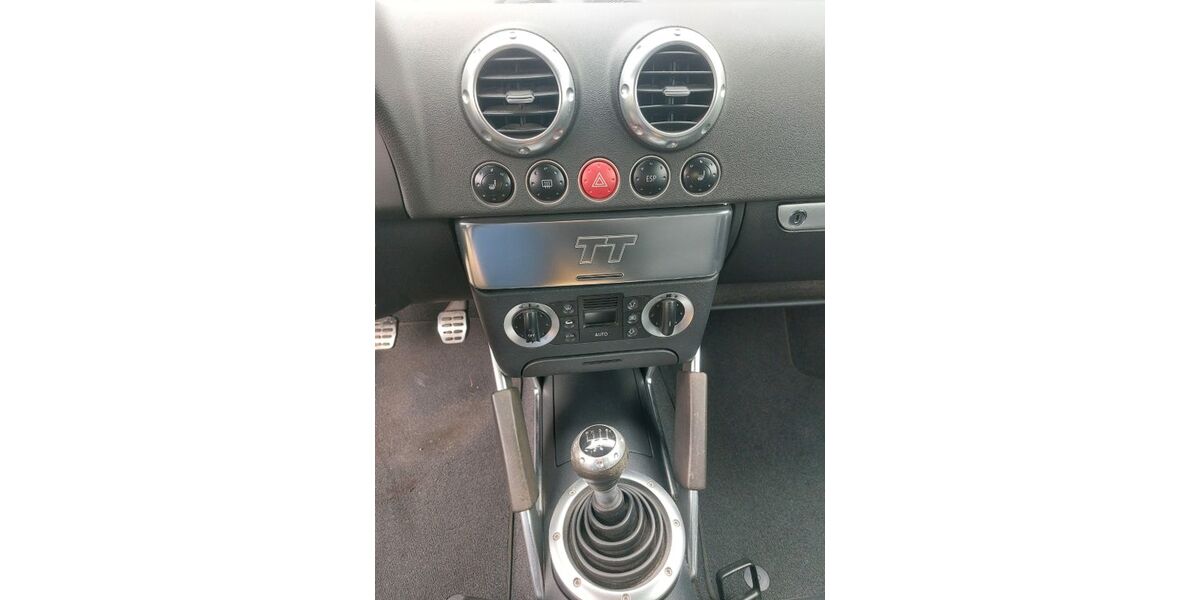 Audi TT 218.000 km 4.900 &euro; Bergfeld 38467