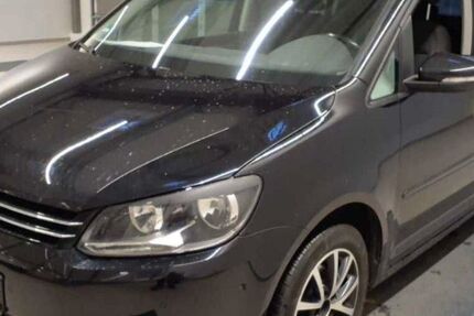 VW Touran 167.500 km 7.990 &euro; Wolfsburg/Vorsfelde 38448