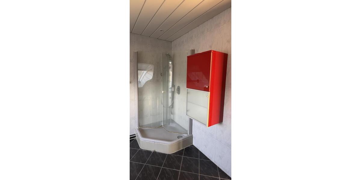 Haus mit moderner Küche, Kamin und bodentiefen Fenstern – sofort bezugsfertig! 6 zimmer