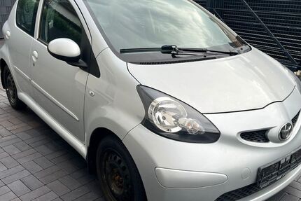 Toyota Aygo (X) 105.000 km 2.900 € Braunschweig 38106
