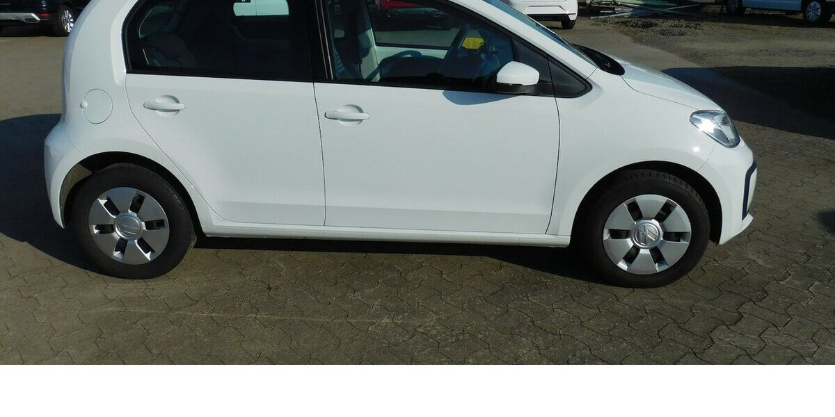 VW up! 1.0 Move MPI BMT 4Trg Klima Radio 27.100 km 11.990 &euro; Vordorf 38533