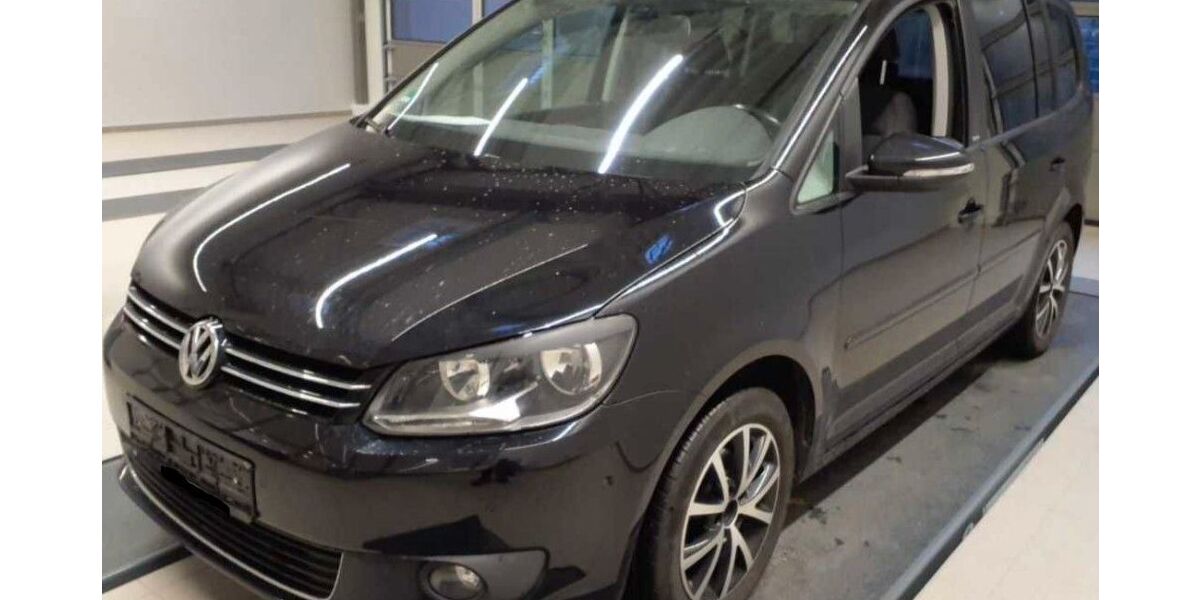 VW Touran 167.500 km 7.990 &euro; Wolfsburg/Vorsfelde 38448