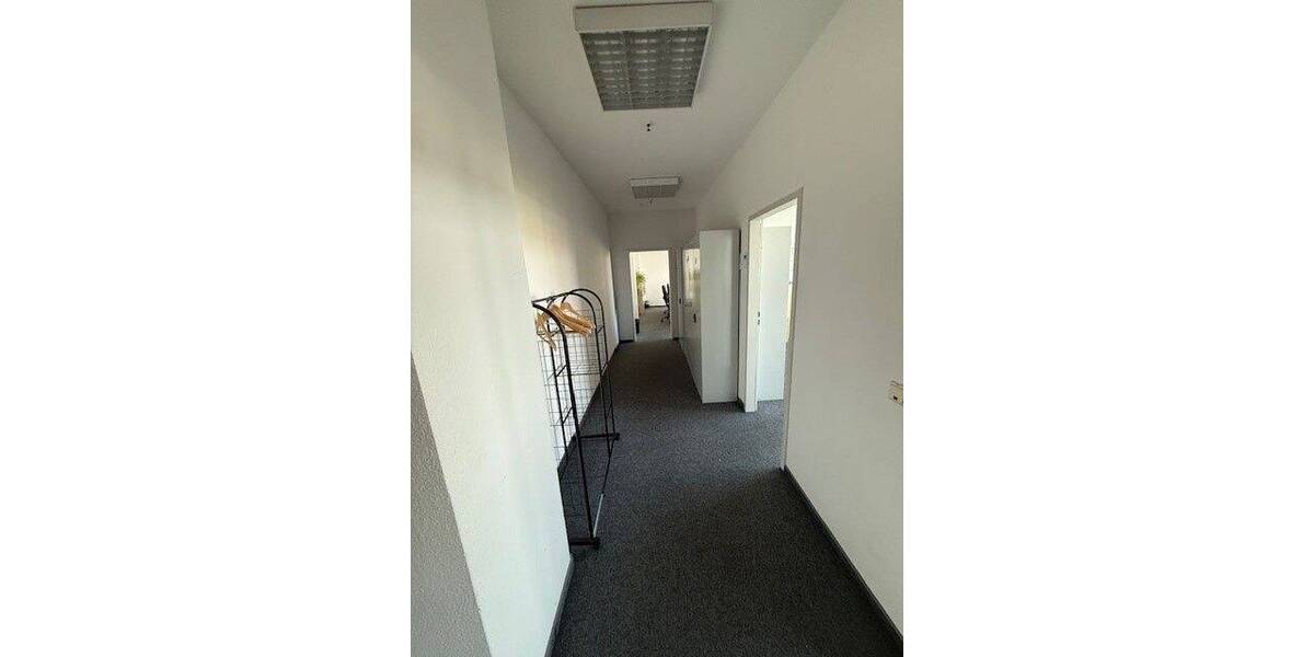 Gewerbeobjekt Braunschweig Innenstadt - 7 Zimmer, 271 m&sup2;, 2.168&euro; | Angebot:25682881