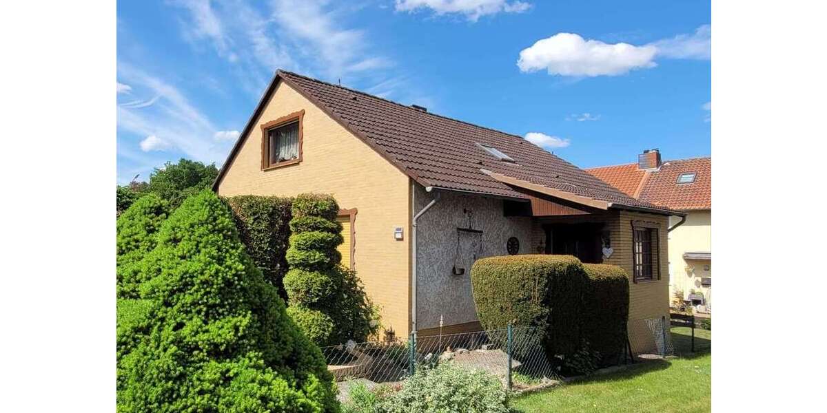 Einfamilienhaus Helmstedt - 6 Zimmer, 148 m&sup2;, 210.000&euro; | Angebot:26196584