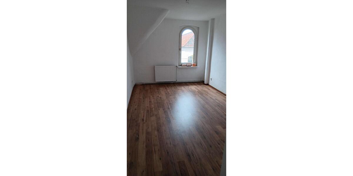 Dachgeschoßwohnung Braunschweig Lehndorf-Watenbüttel - 3 Zimmer, 58 m&sup2;, 580&euro; | Angebot:26539681