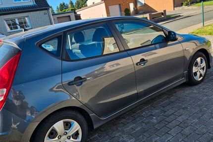 Hyundai i30 127.325 km 3.100 &euro; Braunschweig 38118