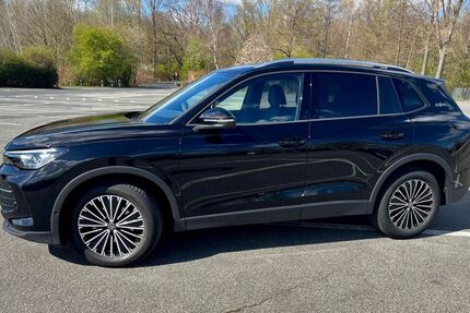 VW Tiguan 17.000 km 33.900 &euro; Braunschweig 38118