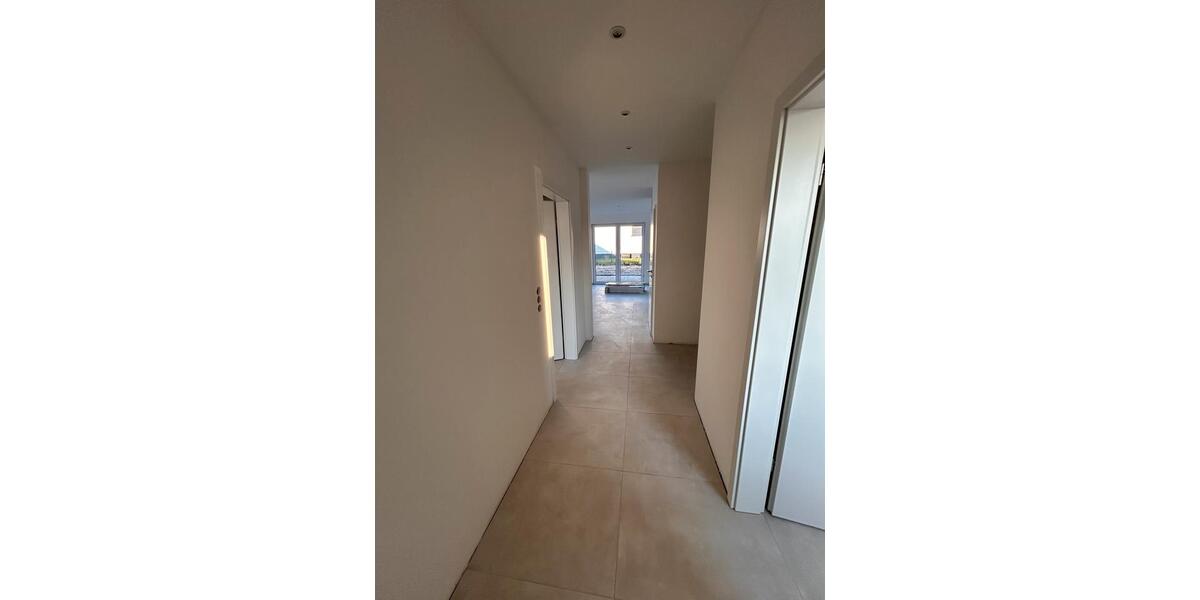 Doppelhaushälfte Jembke - 4 Zimmer, 135 m&sup2;, 1.750&euro; | Angebot:26040596