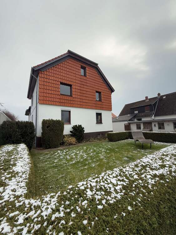Wohnung zum Kaufen in Wendeburg 150.000 € 84.4 m²