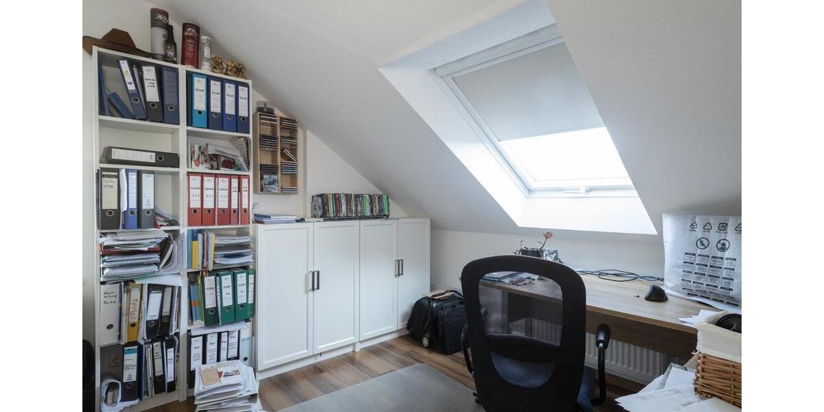 Dachgeschoßwohnung Braunschweig Westliches Ringgebiet - 5 Zimmer, 120 m&sup2;, 390.000&euro; | Angebot:27016249