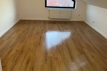 Moderne 3-Zimmer-Dachgeschosswohnung in BS-Melverode – Erstbezug 3 zimmer