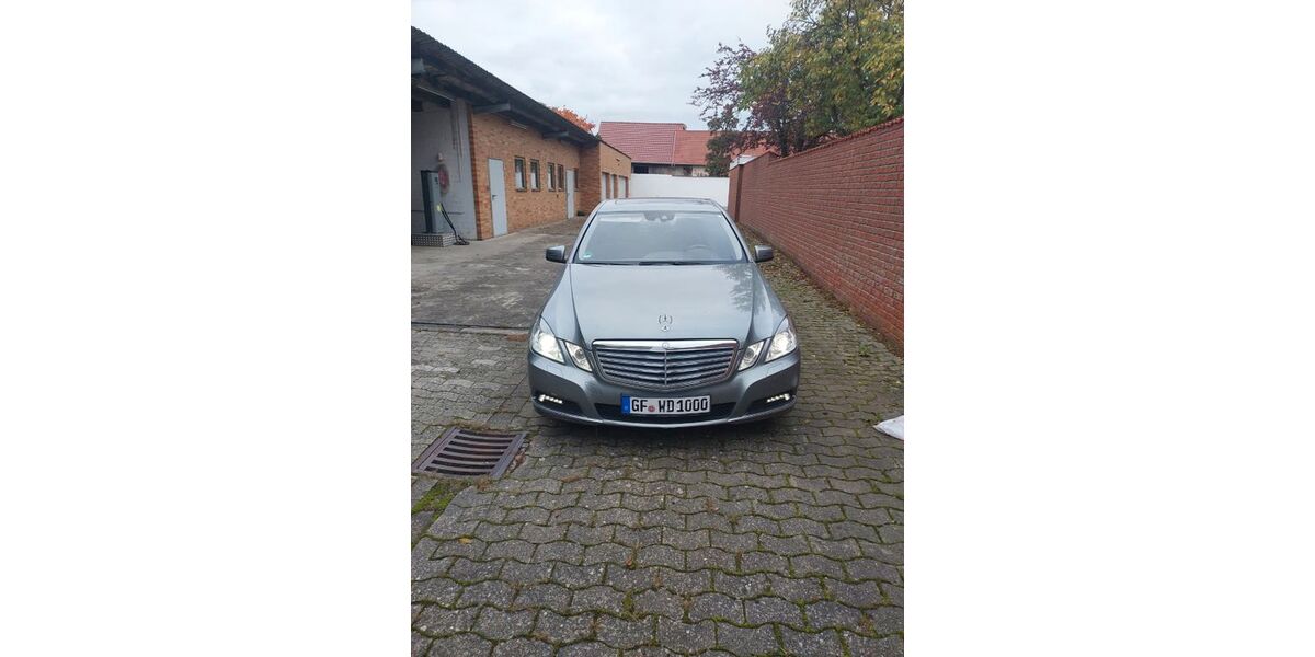 Mercedes-Benz E 350 225.000 km 8.500 € Tülau 38474