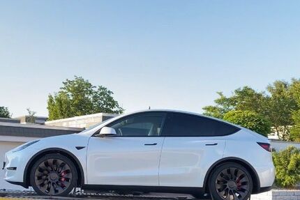 Tesla Model Y 104.000 km 34.900 &euro; Wolfsburg 38444