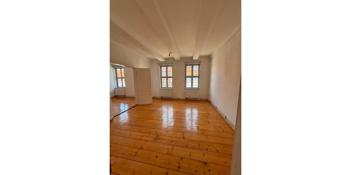 Etagenwohnung Helmstedt - 4 Zimmer, 121 m&sup2;, 950&euro; | Angebot:26662489