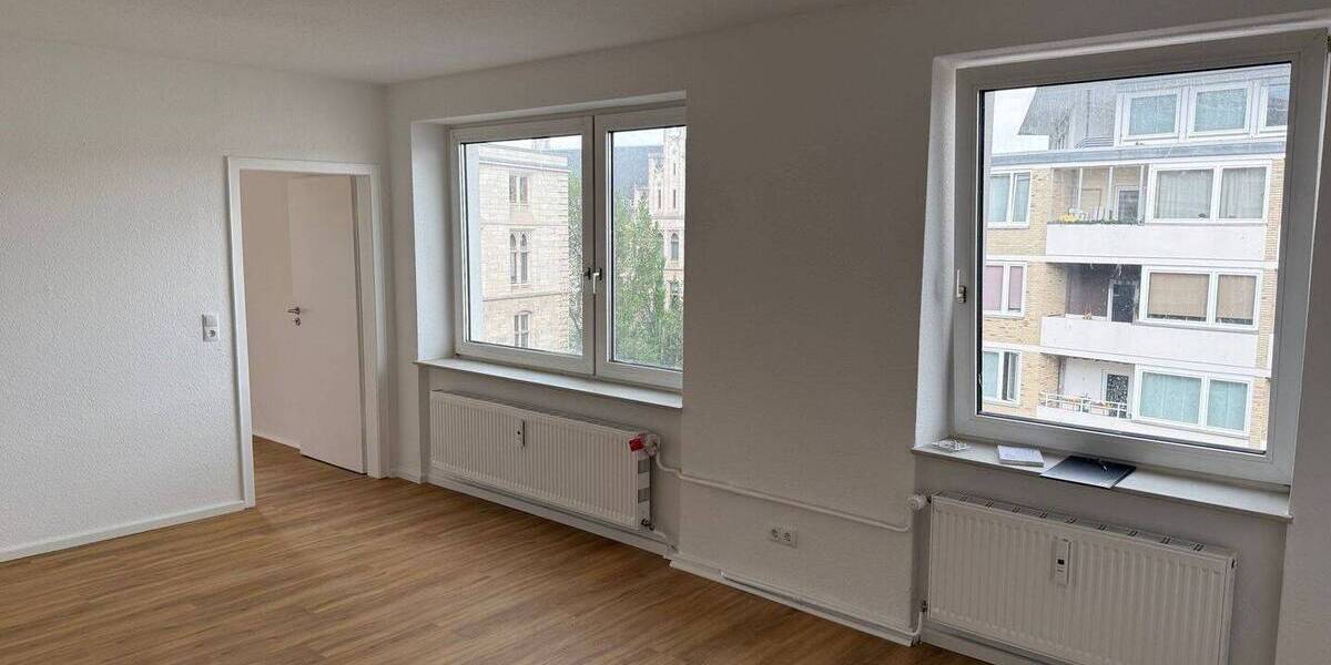 Etagenwohnung Braunschweig Innenstadt - 3 Zimmer, 91 m&sup2;, 900&euro; | Angebot:26807156