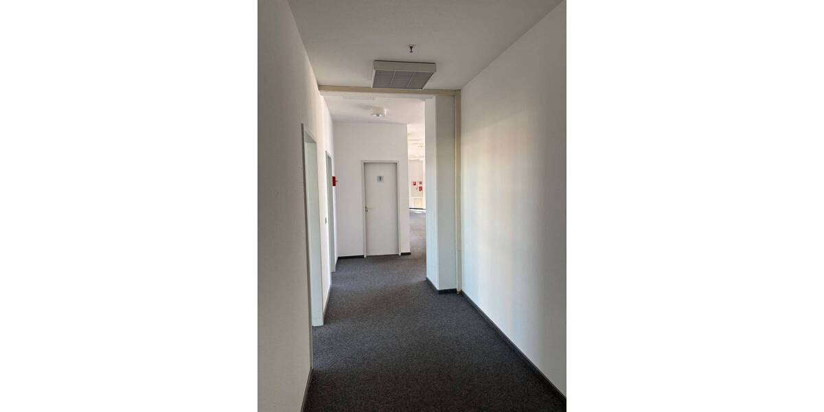 Gewerbeobjekt Braunschweig Innenstadt - 7 Zimmer, 271 m&sup2;, 2.168&euro; | Angebot:25682881