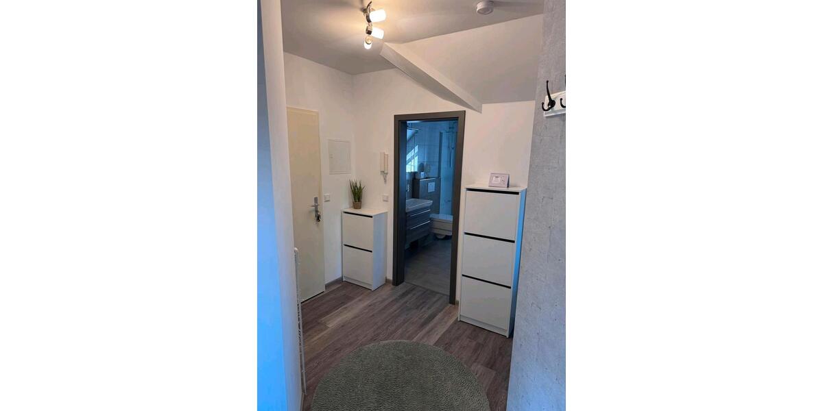 Dachgeschoßwohnung Rühen - 3 Zimmer, 71 m&sup2;, 956&euro; | Angebot:24827576