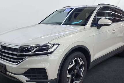VW Touareg 22.750 km 53.970 &euro; Helmstedt 38350