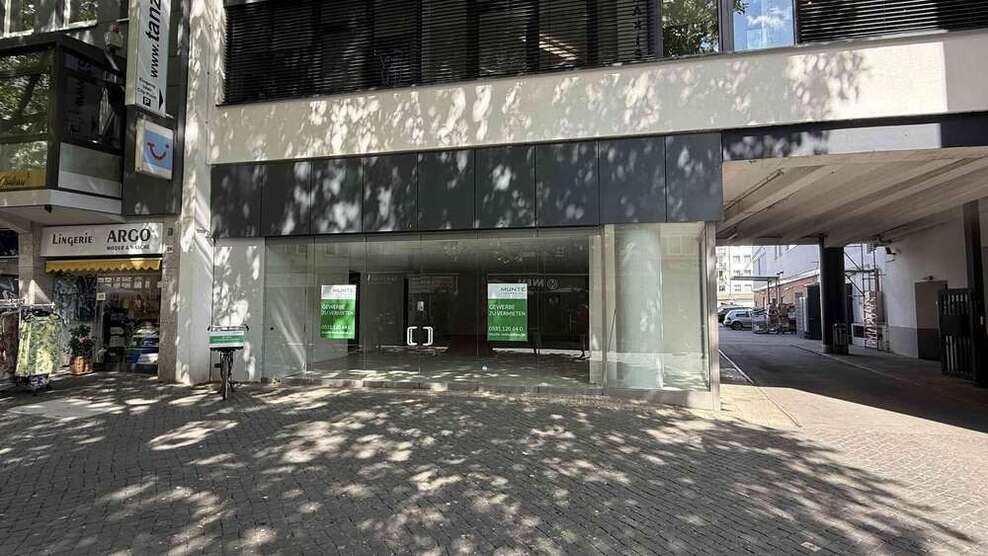Einzelhandel in Braunschweig 3.500 € 135 m²