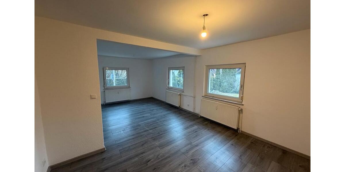 Doppelhaushälfte Braunschweig Wabe-Schunter-Beberbach - 3 Zimmer, 90 m&sup2;, 1.500&euro; | Angebot:26143030