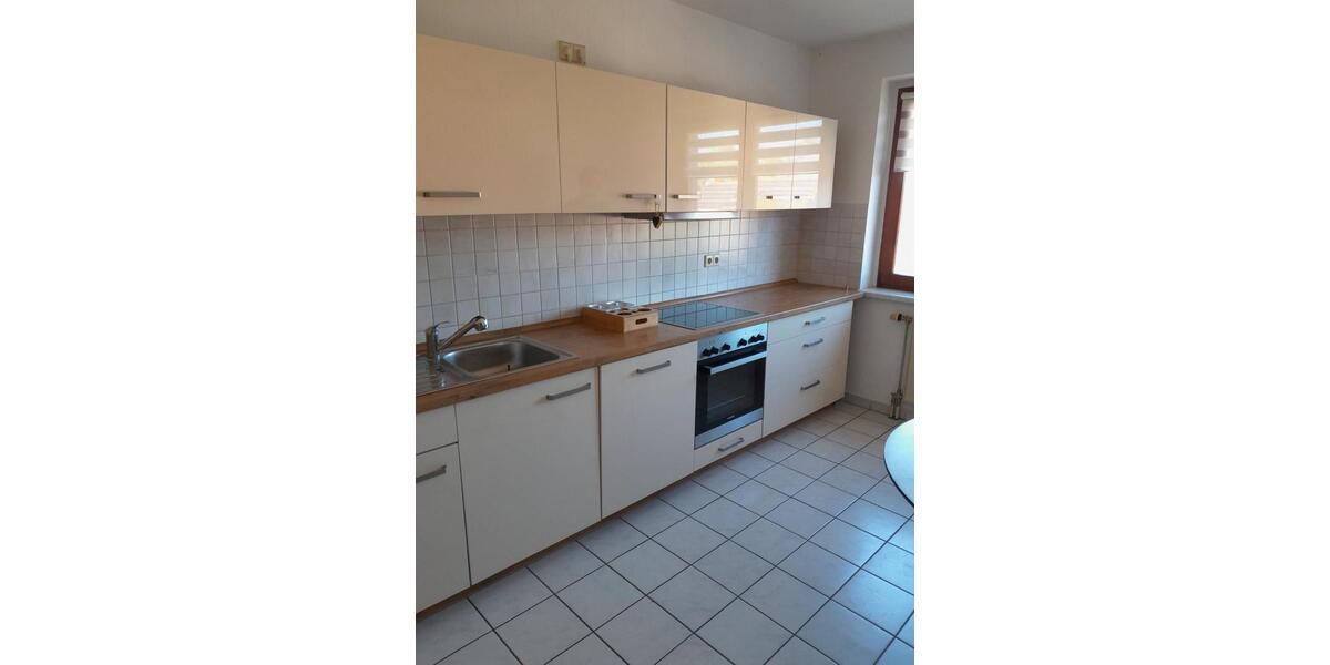 Etagenwohnung Oebisfelde-Weferlingen Weferlingen - 3 Zimmer, 82 m&sup2;, 490&euro; | Angebot:26478475