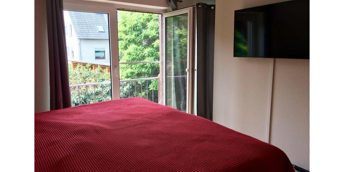 Haus mit moderner Küche, Kamin und bodentiefen Fenstern – sofort bezugsfertig! 6 zimmer