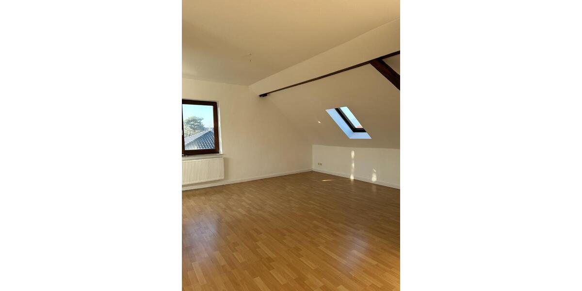 Dachgeschoßwohnung Braunschweig Wabe-Schunter-Beberbach - 3 Zimmer, 90 m&sup2;, 855&euro; | Angebot:25512150