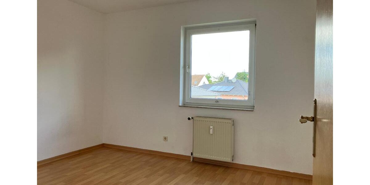 Etagenwohnung Oebisfelde-Weferlingen Weferlingen - 3 Zimmer, 78 m&sup2;, 670&euro; | Angebot:26356160
