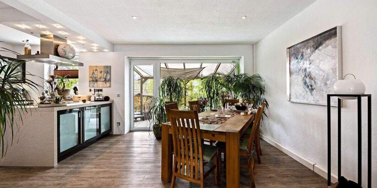 Doppelhaushälfte mit schönem Garten für Stadtmenschen 5 zimmer