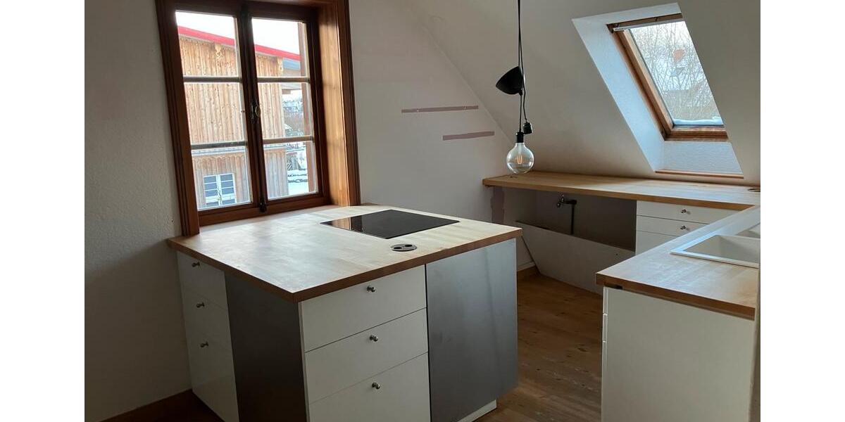 Gemütliche, helle Dachgeschosswohnung 3.5 zimmer