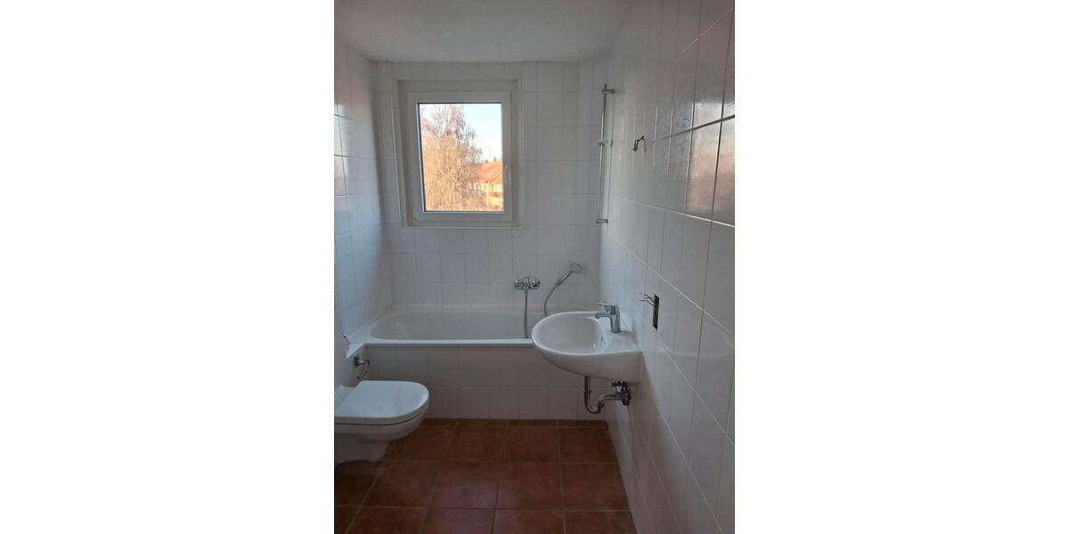 Dachgeschoßwohnung Königslutter am Elm - 3 Zimmer, 52 m&sup2;, 640&euro; | Angebot:25369540