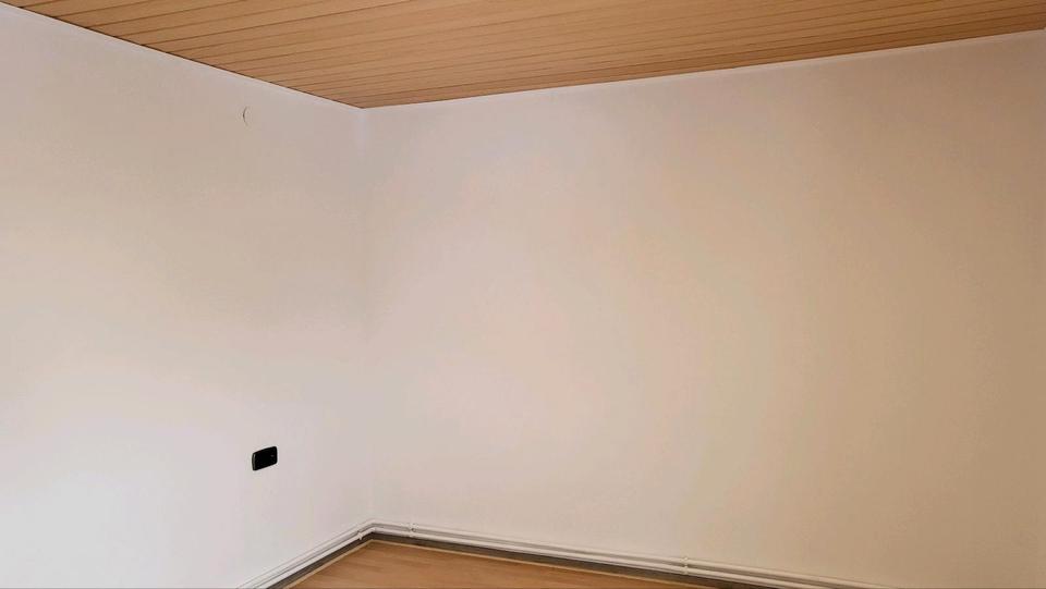 Einfamilienhaus Hillerse - 8 Zimmer, 220 m&sup2;, 1.500&euro; | Angebot:26358986