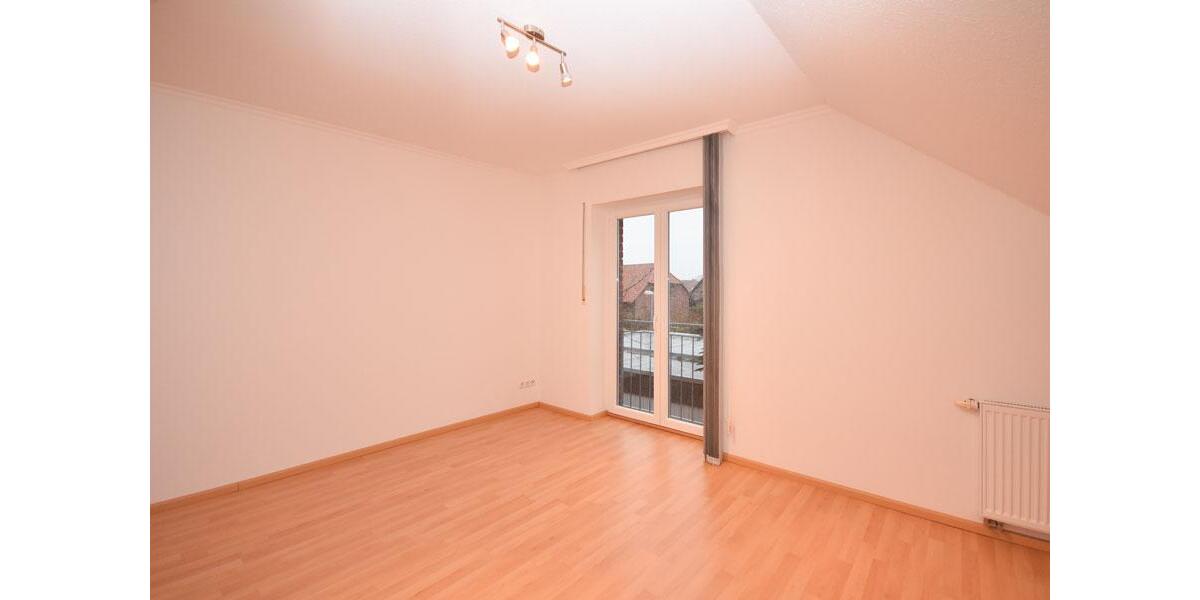 Dachgeschoßwohnung Sassenburg - 2 Zimmer, 63 m&sup2;, 600&euro; | Angebot:26424345