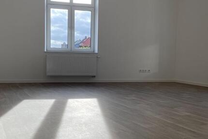2 Zimmer + Küche, Bad, Flur, 59 qm Wohnung 2 zimmer
