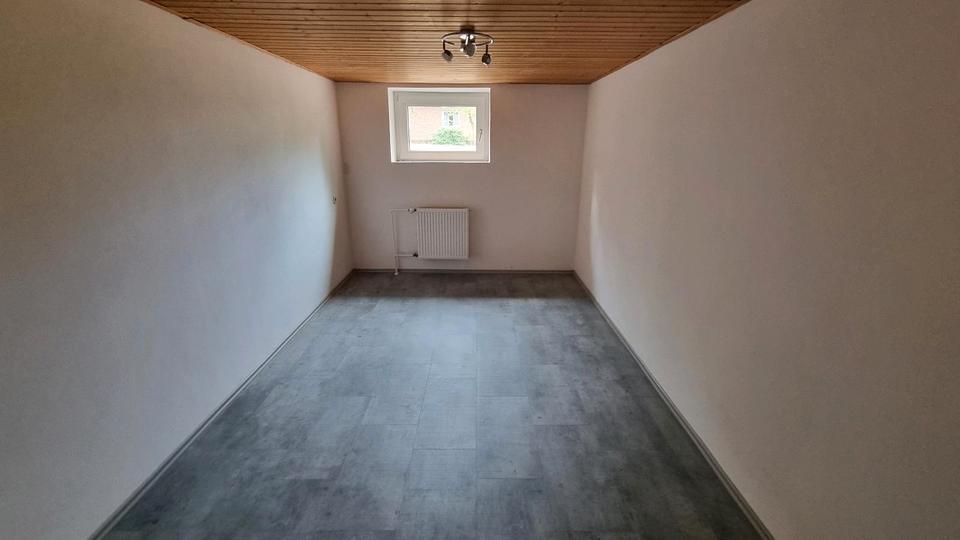 Wesendorf Kernort geräumige sanierte 3 Zimmerwohnung mit EBK 3 zimmer