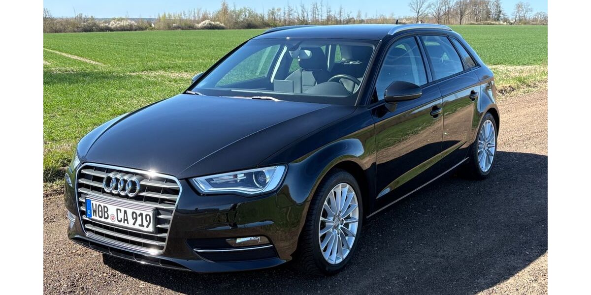 Audi A3 84.000 km 13.550 &euro; Wolfsburg 38448