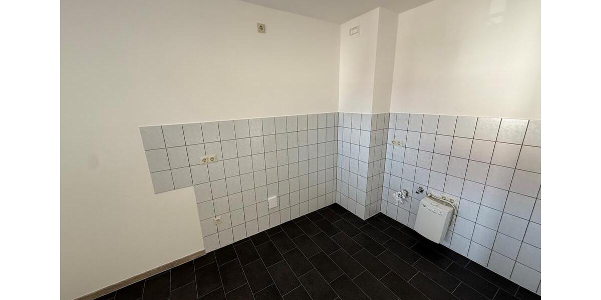 Dachgeschoßwohnung Wolfsburg - 3 Zimmer, 70 m&sup2;, 580&euro; | Angebot:25479539