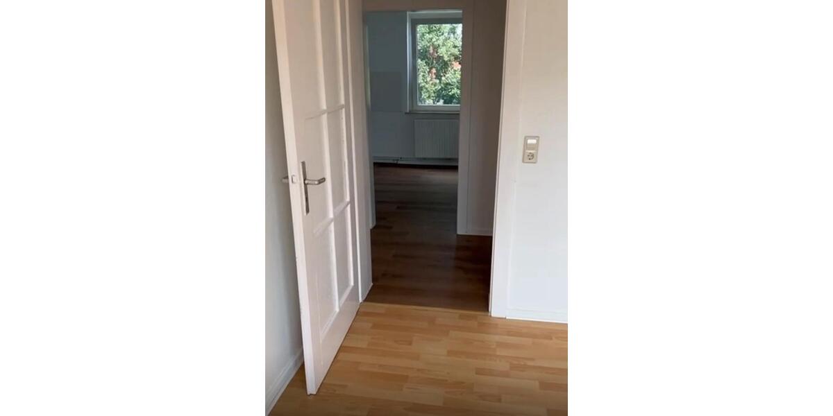 Dachgeschoßwohnung Helmstedt - 3 Zimmer, 60 m&sup2;, 650&euro; | Angebot:26249617
