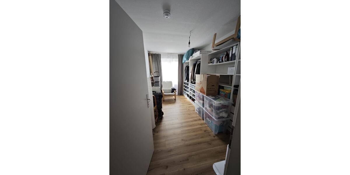 Etagenwohnung Wolfsburg Detmerode - 4 Zimmer, 125 m&sup2;, 1.200&euro; | Angebot:26225369