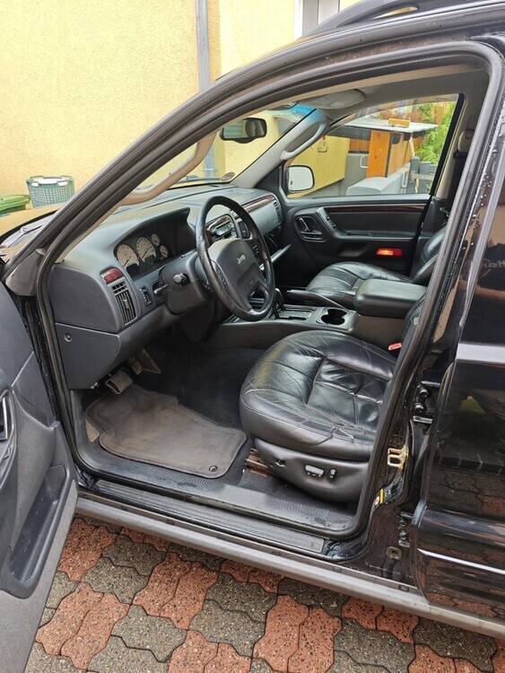 Grand Cherokee