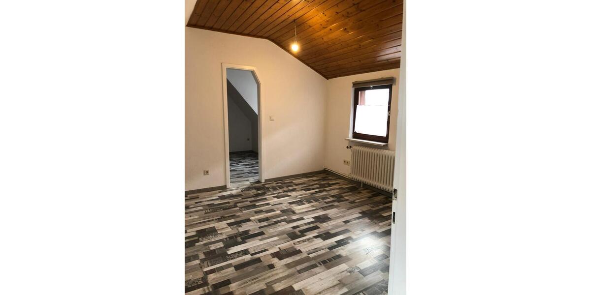 Schöne 3 Zimmer Haushälfte 3 zimmer