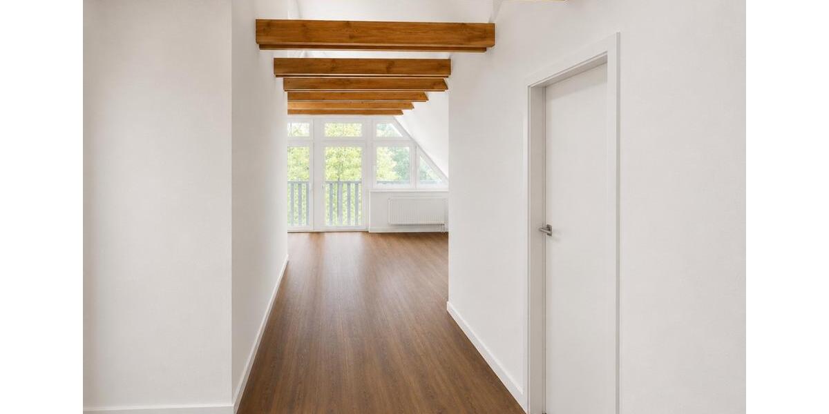 Dachgeschoßwohnung Cremlingen - 3 Zimmer, 150 m&sup2;, 1.650&euro; | Angebot:26552093