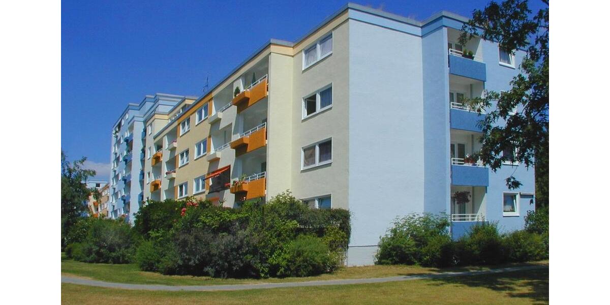 Frisch modernisiert für Sie - energieeffiziente 3-Zimmer-Wohnung 1.OG links - WBS erforderlich 3 zimmer