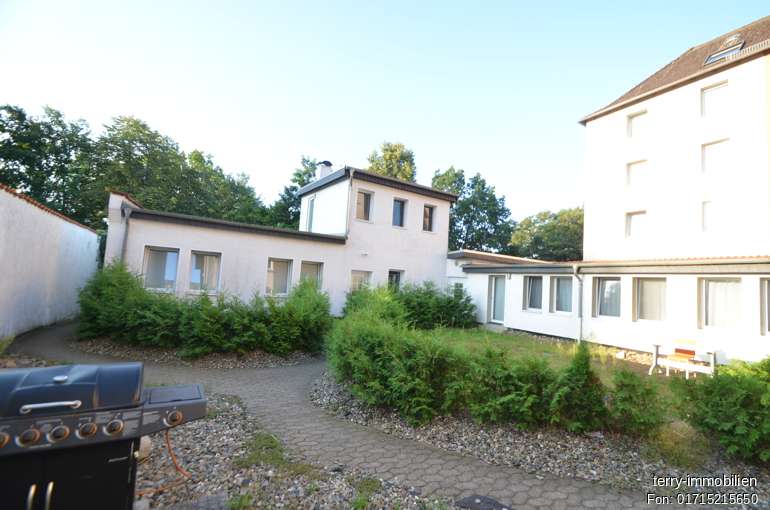 Haus zum Kaufen in Braunschweig 890.000 € 520 m²