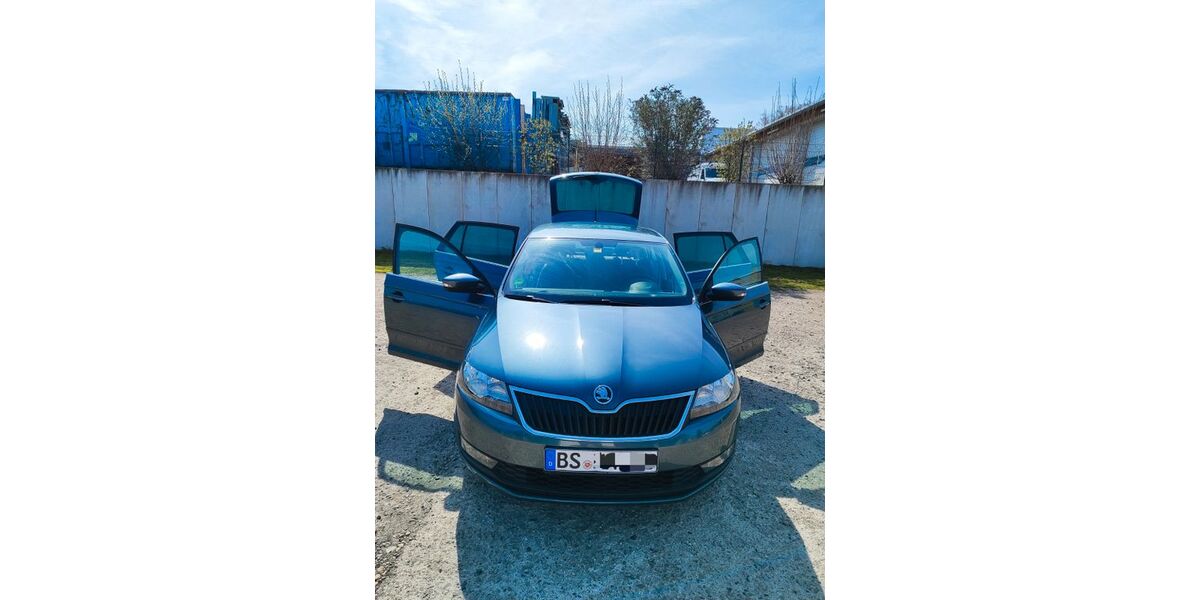 Skoda Rapid 60.700 km 10.600 &euro; Braunschweig 38106