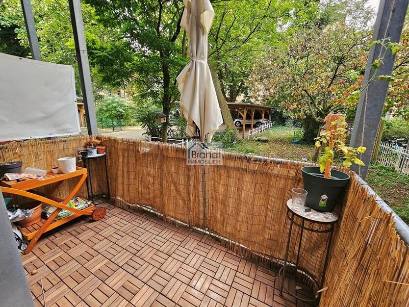 AltbauWohnung in bester Lage in Braunschweig östliches Ringgebiet mit Kamin und Balkon.
