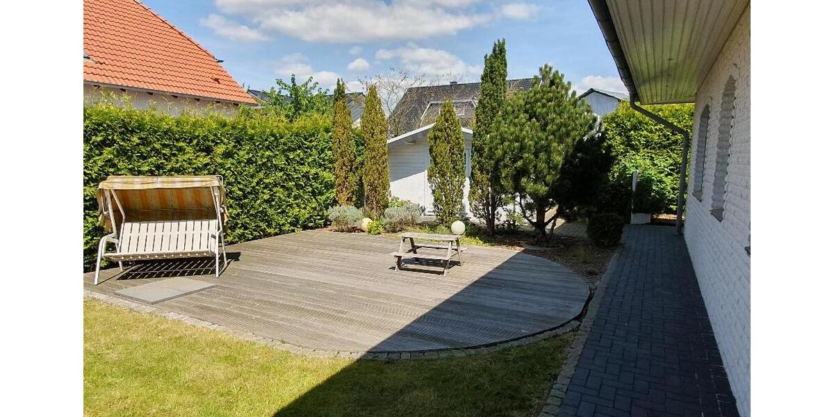 Villa Wolfsburg Alt-Wolfsburg - 7 Zimmer, 300 m&sup2;, 2.000&euro; | Angebot:23427315